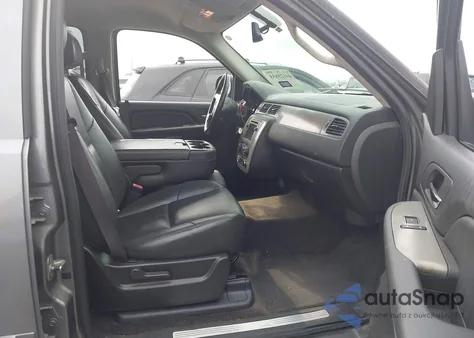 2008 Chevrolet Tahoe Ls z USA, uszkodzony, nr VIN 1GNFC13C48R188212